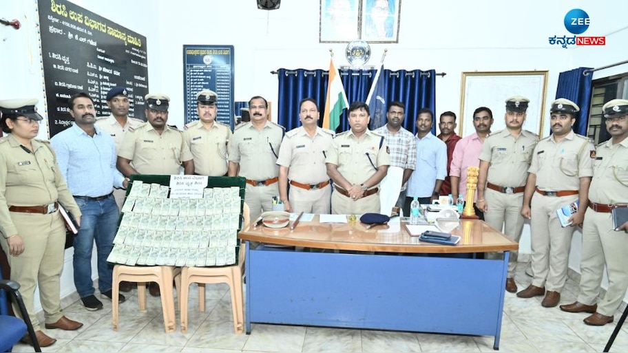 ಬಂಗಾರ ನೀಡುವುದಾಗಿ‌ ವಂಚಿಸಿ ದರೋಡೆ : ಐವರು ಆರೋಪಿಗಳ ಬಂಧನ, ಲಕ್ಷಾಂತರ ರೂ. ನಗದು, ಮೋಟರ್ ಸೈಕಲ್ ಜಪ್ತಿ 