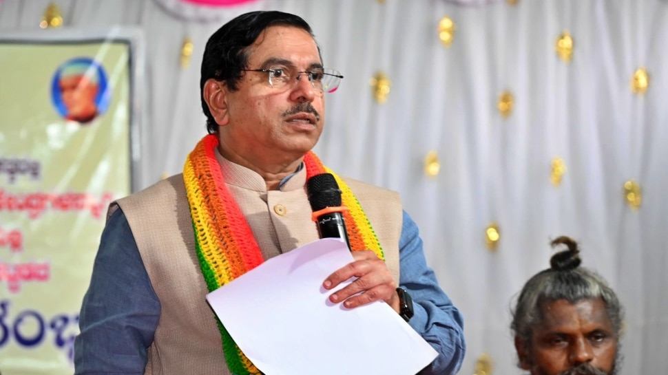 ಉಚಿತಗಳಿಂದ ರಾಜ್ಯದಲ್ಲಿ ಆರ್ಥಿಕ ಅಸಮತೋಲನ : ಹಿಮಾಚಲ ಪ್ರದೇಶದ ಸ್ಥಿತಿ ಕರ್ನಾಟಕಕ್ಕೂ ಎದುರಾಗಲಿದೆ