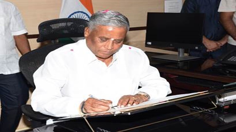 ರಾಜ್ಯದ ರೈಲ್ವೆ ಯೋಜನೆಗಳ ಬಗ್ಗೆ ಸಚಿವ ವಿ ಸೋಮಣ್ಣ ಸಭೆ: ಸಚಿವ ಎಂಬಿ ಪಾಟೀಲ ಹಾಜರು