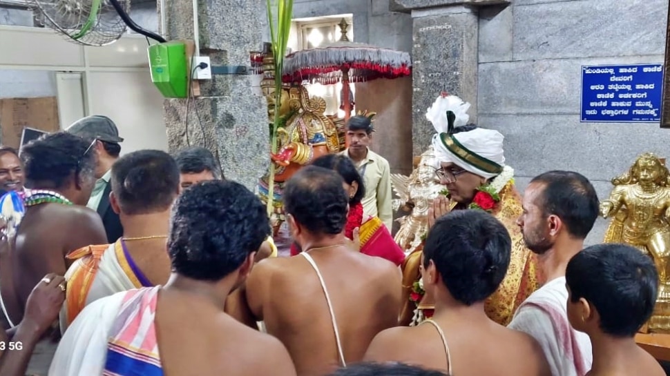 ಗಡಿಜಿಲ್ಲೆ ದೇಗುಲಗಳಿಗೆ ಕುಟುಂಬ ಸಮೇತ ಸಿಜೆಐ ಡಿ.ವೈ. ಚಂದ್ರಚೂಡ್ ಭೇಟಿ