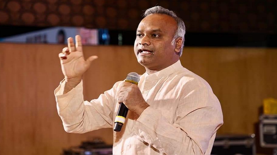 "ಕರ್ನಾಟಕ ಮರ್ಯಾದೆ ತೆಗೆದವರು ಈಗ ನೈತಿಕತೆಯ ಪಾಠ ಮಾಡುತ್ತಿದ್ದಾರೆ"