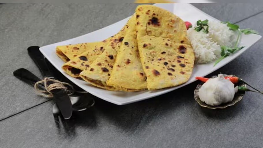 Have you ever had besan flour roti? If not, try consuming these 4 ...