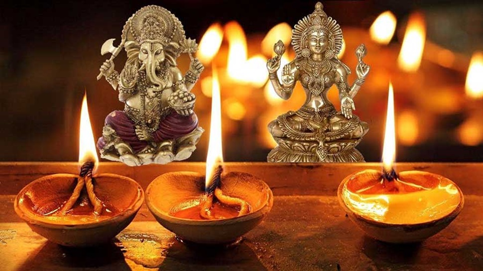 500 ವರ್ಷಗಳ ಬಳಿಕ ಗಜಕೇಸರಿ ಯೋಗದಲ್ಲಿ ದೀಪಾವಳಿ ಆಗಮನ: ಈ 3 ರಾಶಿಗೆ ಅಪಾರ ಧನಸಂಪತ್ತಿನ ಜೊತೆ ಶ್ರೀಮಂತಿಕೆ ಒಲಿಯುವ ಕಾಲ ದೂರವಿಲ್ಲ 500 ವರ್ಷಗಳ ಬಳಿಕ ಗಜಕೇಸರಿ ಯೋಗದಲ್ಲಿ ದೀಪಾವಳಿ ಆಗಮನ: ಈ 3 ರಾಶಿಗೆ ಅಪಾರ ಧನಸಂಪತ್ತಿನ ಜೊತೆ ಶ್ರೀಮಂತಿಕೆ ಒಲಿಯುವ ಕಾಲ ದೂರವಿಲ್ಲ