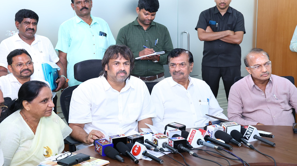 ಬಗರ್ಹುಕುಂ ಸಾಗುವಳಿದಾರರನ್ನು ಒಕ್ಕಲೆಬ್ಬಿಸುವುದಿಲ್ಲ: ಸಚಿವ ಮಧು ಬಂಗಾರಪ್ಪ ಬಗರ್ಹುಕುಂ ಸಾಗುವಳಿದಾರರನ್ನು ಒಕ್ಕಲೆಬ್ಬಿಸುವುದಿಲ್ಲ: ಸಚಿವ ಮಧು ಬಂಗಾರಪ್ಪ