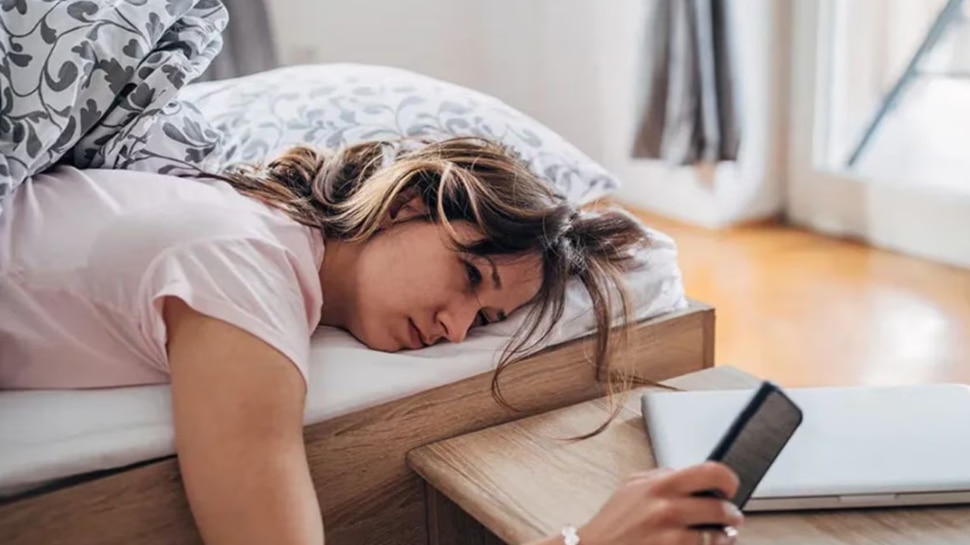  ಬೆಳಿಗ್ಗೆ ಹಾಸಿಗೆಯಿಂದ ಎದ್ದ ತಕ್ಷಣ ನಿಮಗೆ ಸುಸ್ತಾಗುತ್ತಿದೆಯೇ? ಹಾಗಿದ್ದಲ್ಲಿ ಈ 3 ಯೋಗಾಸನಗಳನ್ನು ಮಾಡಿ..!