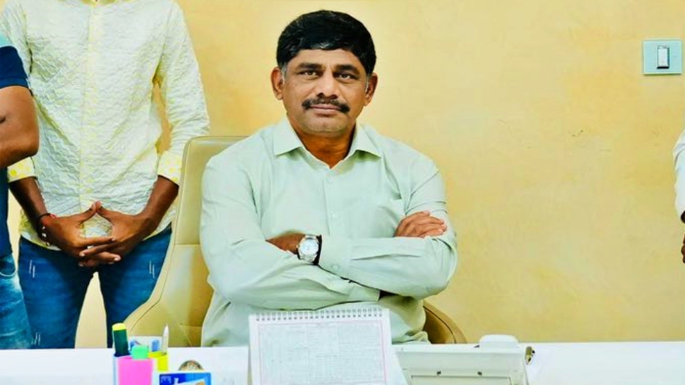 ಚನ್ನಪಟ್ಟಣ ಉಪಚುನಾವಣೆ, ನಾನು ಸ್ಪರ್ಧಿಸಬೇಕು ಎನ್ನುವ ಒತ್ತಡ ಹೆಚ್ಚಿದೆ : ಡಿ.ಕೆ.ಸುರೇಶ್ ಚನ್ನಪಟ್ಟಣ ಉಪಚುನಾವಣೆ, ನಾನು ಸ್ಪರ್ಧಿಸಬೇಕು ಎನ್ನುವ ಒತ್ತಡ ಹೆಚ್ಚಿದೆ : ಡಿ.ಕೆ.ಸುರೇಶ್