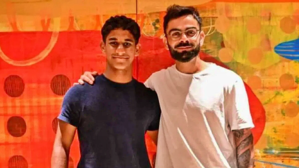 Virat Kohli: ವಿರಾಟ್ ಕೊಹ್ಲಿ ಜೊತೆ ಕಾಣಿಸಿಕೊಂಡ ಈ ಸ್ಟಾರ್ ಕ್ರಿಕೆಟಿಗನ ಮಗ ಯಾರು ಗೊತ್ತಾ? Virat Kohli: ವಿರಾಟ್ ಕೊಹ್ಲಿ ಜೊತೆ ಕಾಣಿಸಿಕೊಂಡ ಈ ಸ್ಟಾರ್ ಕ್ರಿಕೆಟಿಗನ ಮಗ ಯಾರು ಗೊತ್ತಾ?