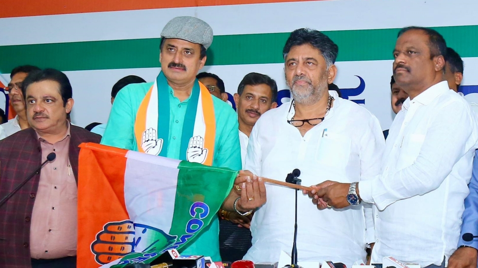 ಸಿ.ಪಿ.ಯೋಗೇಶ್ವರ್ ಅವರಲ್ಲಿ ಕಾಂಗ್ರೆಸ್ ರಕ್ತ ಹರಿಯುತ್ತಿದೆ: ಡಿ.ಕೆ.ಶಿವಕುಮಾರ್ ಸಿ.ಪಿ.ಯೋಗೇಶ್ವರ್ ಅವರಲ್ಲಿ ಕಾಂಗ್ರೆಸ್ ರಕ್ತ ಹರಿಯುತ್ತಿದೆ: ಡಿ.ಕೆ.ಶಿವಕುಮಾರ್