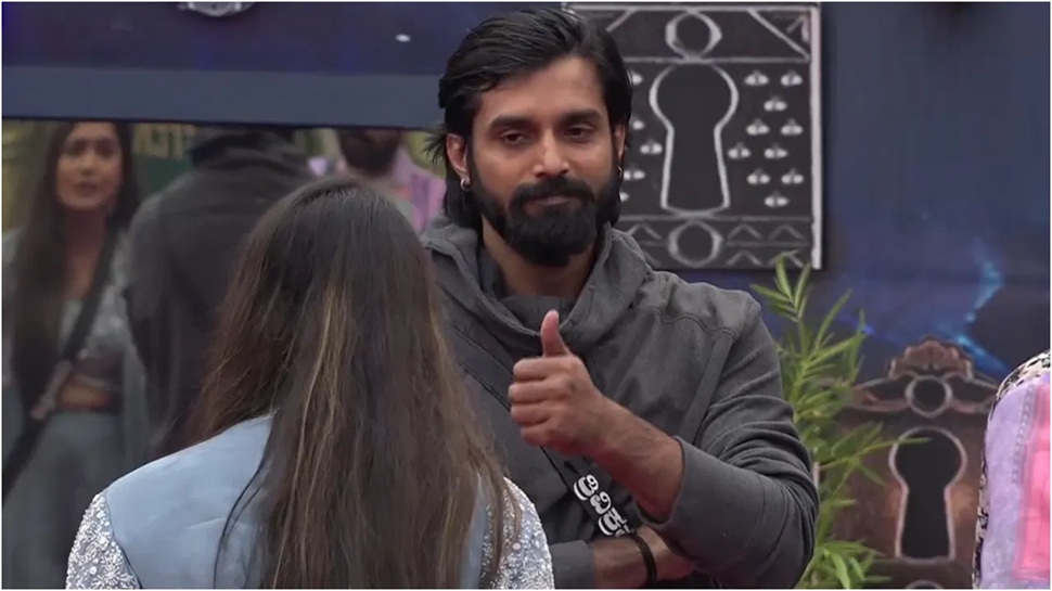 ಬಿಗ್ ಬಾಸ್ ಇತಿಹಾಸದಲ್ಲೇ ಮೊದಲು... ಶೋನ ಬಹುದೊಡ್ಡ ನಿಯಮವನ್ನೇ ಬ್ರೇಕ್ ಮಾಡಿದ ತ್ರಿವಿಕ್ರಮ್? ರಂಜಿತ್, ಜಗದೀಶ್ ಥರನೇ ಹೊರಬೀಳ್ತಾರ? ಬಿಗ್ ಬಾಸ್ ಇತಿಹಾಸದಲ್ಲೇ ಮೊದಲು... ಶೋನ ಬಹುದೊಡ್ಡ ನಿಯಮವನ್ನೇ ಬ್ರೇಕ್ ಮಾಡಿದ ತ್ರಿವಿಕ್ರಮ್? ರಂಜಿತ್, ಜಗದೀಶ್ ಥರನೇ ಹೊರಬೀಳ್ತಾರ?
