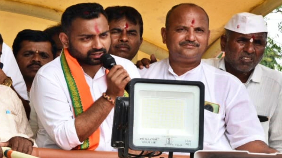ನಮ್ಮ ತಂದೆಯ ಅಭಿವೃದ್ಧಿ ಕಾರ್ಯ ಹೇಳಲು ಮೂರ್ನಾಲ್ಕು ದಿನ ಬೇಕು: ಭರತ್ ಬೊಮ್ಮಾಯಿ ನಮ್ಮ ತಂದೆಯ ಅಭಿವೃದ್ಧಿ ಕಾರ್ಯ ಹೇಳಲು ಮೂರ್ನಾಲ್ಕು ದಿನ ಬೇಕು: ಭರತ್ ಬೊಮ್ಮಾಯಿ