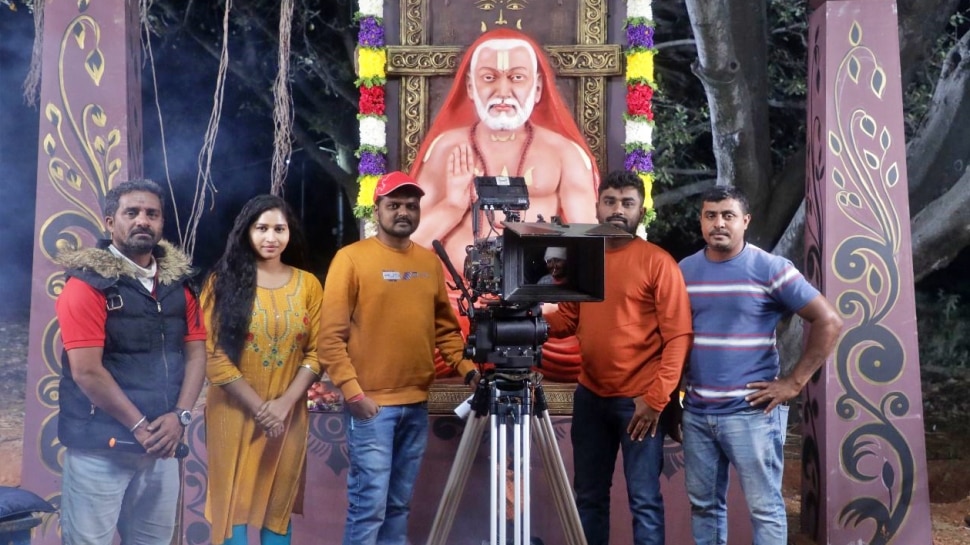 'ನಾ ನಿನ್ನ ಬಿಡಲಾರೆ' ತಂಡದಿಂದ ಭಕ್ತಿ ಪ್ರಧಾನ ರಾಯರ ಶ್ಲೋಕ ರಿಲೀಸ್‌..!