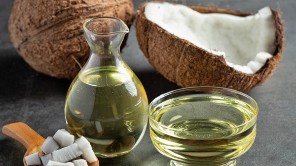 ಬರೀ ಕೂದಲಿಗೆ ಹಚ್ಚುವುದಲ್ಲ.. 1 ಚಮಚ ತೆಂಗಿನ ಎಣ್ಣೆ ಕುಡಿದ್ರೆ ಆರೋಗ್ಯದಲ್ಲಿ ಅದ್ಭುತ ಬದಲಾವಣೆ ಆಗುತ್ತೆ..!