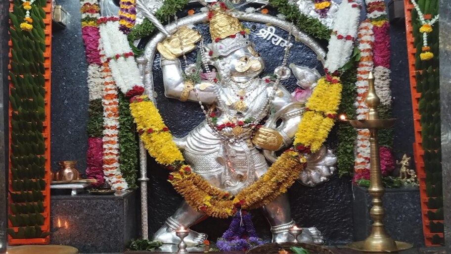 ದೇಗುಲ ದರ್ಶನ ಸರಣಿ: ನಂಬಿದವರ ಆಸೆಗಳನ್ನು ಈಡೇರಿಸುವ ಧಾರವಾಡದ ನುಗ್ಗಿಕೇರಿ ಹನುಮಂತ..! 