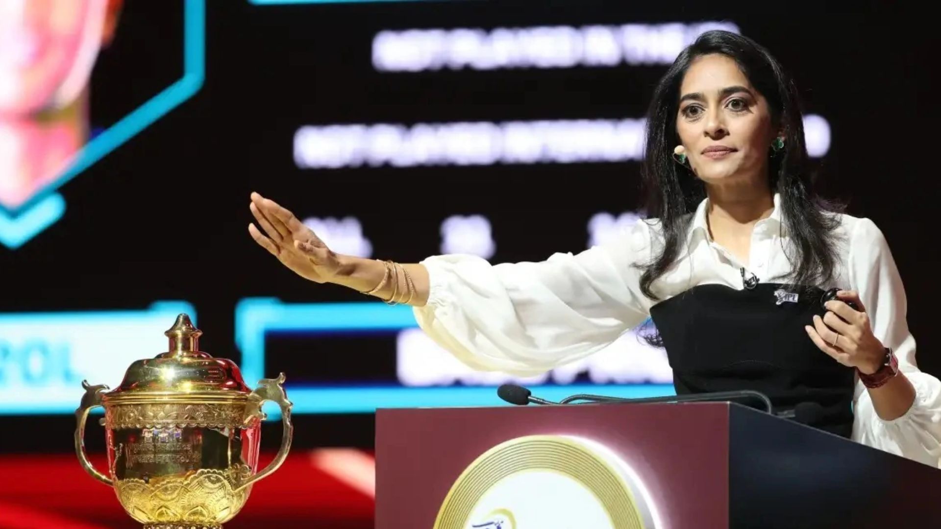  IPL 2025 ಮೆಗಾ ಹರಾಜಿನಲ್ಲಿ ಮಿಂಚಿದ ಮಿಸ್ಟರಿ ಸುಂದರಿ.. ಯಾರು ಈ ಮಲ್ಲಿಕಾ ಸಾಗರ್? ಆಸ್ತಿಯಲ್ಲಿ ಕಾವ್ಯ ಮಾರನ್‌ಗೆ ಪೈಪೋಟಿ!! 