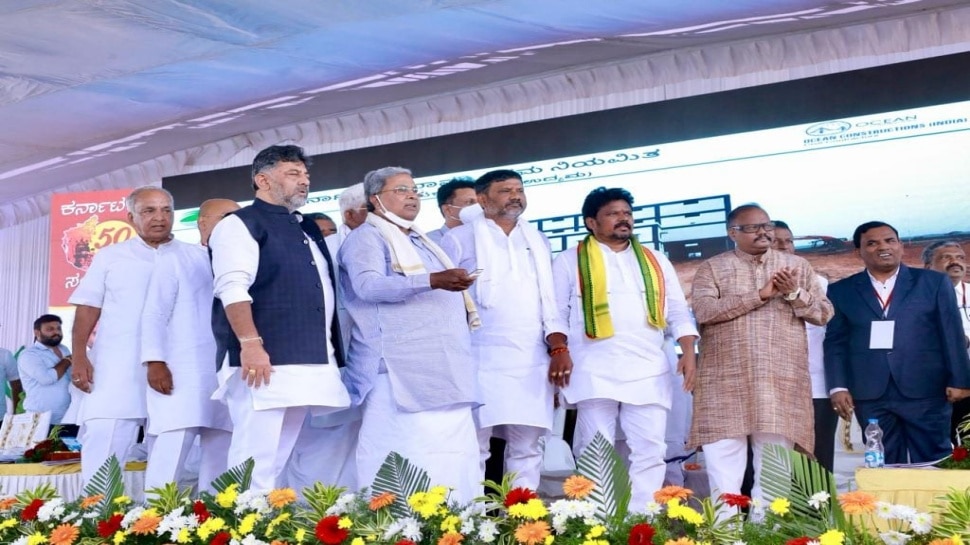 ಗ್ಯಾರಂಟಿ ಯೋಜನೆಗಳ ಫಲಾನುಭವಿಗಳ ಸಮಾವೇಶ:ಹಗರಣ ಆರೋಪಕ್ಕೆ ಉತ್ತರ?