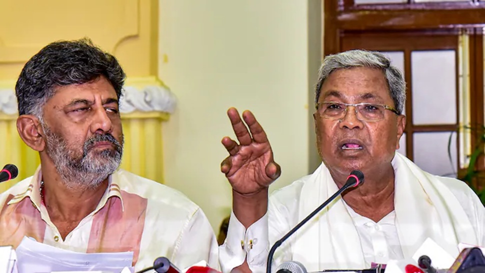 ರಾಜ್ಯದಲ್ಲಿ ಸಚಿವ ಸಂಪುಟ ವಿಸ್ತರಣೆ ಅಥವಾ ಪುನರ್ರಚನೆಯಾಗುತ್ತಾ? ದೆಹಲಿ ಭೇಟಿ ಬಳಿಕ ಸಿಎಂ ಸಿದ್ದರಾಮಯ್ಯ ಹೇಳಿದ್ದೇನು? ರಾಜ್ಯದಲ್ಲಿ ಸಚಿವ ಸಂಪುಟ ವಿಸ್ತರಣೆ ಅಥವಾ ಪುನರ್ರಚನೆಯಾಗುತ್ತಾ? ದೆಹಲಿ ಭೇಟಿ ಬಳಿಕ ಸಿಎಂ ಸಿದ್ದರಾಮಯ್ಯ ಹೇಳಿದ್ದೇನು?