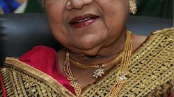 ಮಾಡದ ಪಾತ್ರವಿಲ್ಲ.. ಕಾಣದ ಯಶಸ್ಸಿಲ್ಲ.. 4 ಮುಖ್ಯಮಂತ್ರಿಗಳ ಜೊತೆ ನಟಿಸಿದ ಏಕೈಕ ಸ್ಟಾರ್‌ ನಟಿ ಈಕೆ! 
