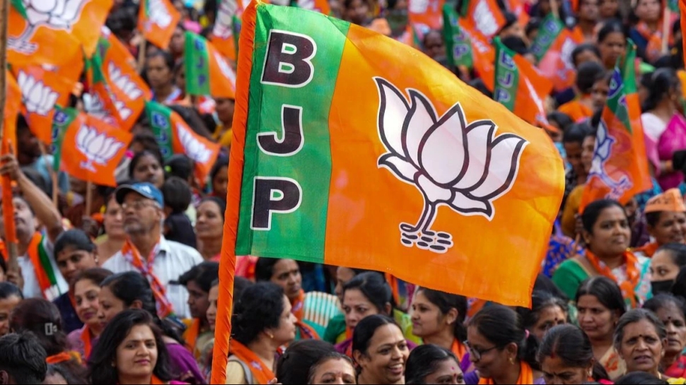 Delhi Election Results 2025 : ರಾಷ್ಟ್ರ ರಾಜಧಾನಿಯಲ್ಲಿ ಬಿಜೆಪಿಗೆ ಭರ್ಜರಿ ಜಯ..! ಇವರೇ ನೋಡಿ ಮುಂದಿನ ಬಿಜೆಪಿ "ದೆಹಲಿ CM" Delhi Election Results 2025 : ರಾಷ್ಟ್ರ ರಾಜಧಾನಿಯಲ್ಲಿ ಬಿಜೆಪಿಗೆ ಭರ್ಜರಿ ಜಯ..! ಇವರೇ ನೋಡಿ ಮುಂದಿನ ಬಿಜೆಪಿ "ದೆಹಲಿ CM"