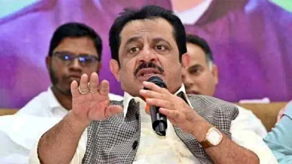 ಎಂಟು ಲಕ್ಷ ವಿದ್ಯಾರ್ಥಿಗಳಿಗೆ ವಿದ್ಯಾರ್ಥಿ ವೇತನ : ಸಚಿವ ಜಮೀರ್ ಅಹಮದ್ ಖಾನ್ ಎಂಟು ಲಕ್ಷ ವಿದ್ಯಾರ್ಥಿಗಳಿಗೆ ವಿದ್ಯಾರ್ಥಿ ವೇತನ : ಸಚಿವ ಜಮೀರ್ ಅಹಮದ್ ಖಾನ್