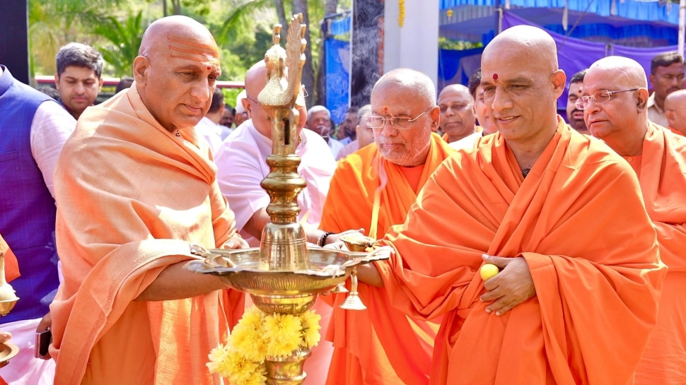 ವಿಜ್ಞಾತಂ 2025: ಅವಧೇಶಾನಂದ ಗಿರಿ ಮಹಾರಾಜರಿಗೆ ಗೌರವ ಪುರಸ್ಕಾರ