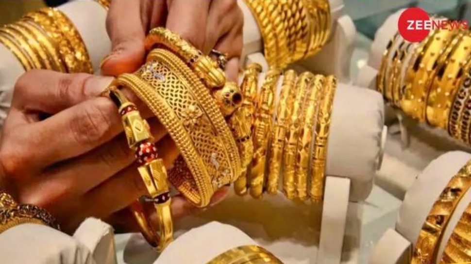 ಕ್ರೆಡಿಟ್ ಕಾರ್ಡ್ ಬಳಸಿ ಚಿನ್ನ ಖರೀದಿಸುತ್ತಿದ್ದೀರಾ..? ನೀವು ಮಾಡುವ ಈ ತಪ್ಪು ನಿಮಗೆ ದೊಡ್ಡ ನಷ್ಟ.. ಹೇಗೆ ಗೊತ್ತೆ..? 