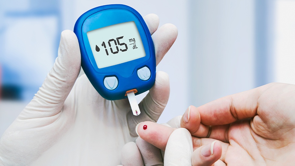 Diabetes: ಮಧುಮೇಹದ ಚಿಂತೆ ಬಿಡಿ.. ಈಗ ಮನೆಯಲ್ಲಿಯೇ ಕೂತು ಔಷಧಿ ಇಲ್ಲದೆ ಸೆಕೆಂಡುಗಳಲ್ಲಿ ಶುಗರ್ ಕಂಟ್ರೋಲ್ ಮಾಡಬಹುದು Diabetes: ಮಧುಮೇಹದ ಚಿಂತೆ ಬಿಡಿ.. ಈಗ ಮನೆಯಲ್ಲಿಯೇ ಕೂತು ಔಷಧಿ ಇಲ್ಲದೆ ಸೆಕೆಂಡುಗಳಲ್ಲಿ ಶುಗರ್ ಕಂಟ್ರೋಲ್ ಮಾಡಬಹುದು