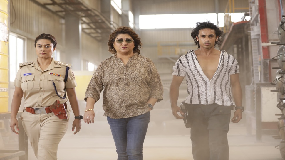 ಸೆಬಾಸ್ಟಿನ್ ಡೇವಿಡ್ 'ಪೆನ್ ಡ್ರೈವ್'ಗೆ U/A ಸರ್ಟಿಫಿಕೇಟ್: ಕನಸಿನ ರಾಣಿ ಮಾಲಾಶ್ರೀ ಅಭಿನಯದ ಸಿನಿಮಾ ಸೆಬಾಸ್ಟಿನ್ ಡೇವಿಡ್ 'ಪೆನ್ ಡ್ರೈವ್'ಗೆ U/A ಸರ್ಟಿಫಿಕೇಟ್: ಕನಸಿನ ರಾಣಿ ಮಾಲಾಶ್ರೀ ಅಭಿನಯದ ಸಿನಿಮಾ