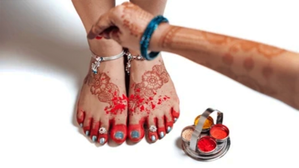 200 ಯುವತಿಯರ ಖಾಸಗಿ ಅಂಗ ಪೂಜೆ, ವೀಡಿಯೊಗಳು ಲೀಕ್‌..! ಧನವರ್ಷ ಪೂಜೆಯ ಹೆಸರಿನಲ್ಲಿ ದಂಧೆ..