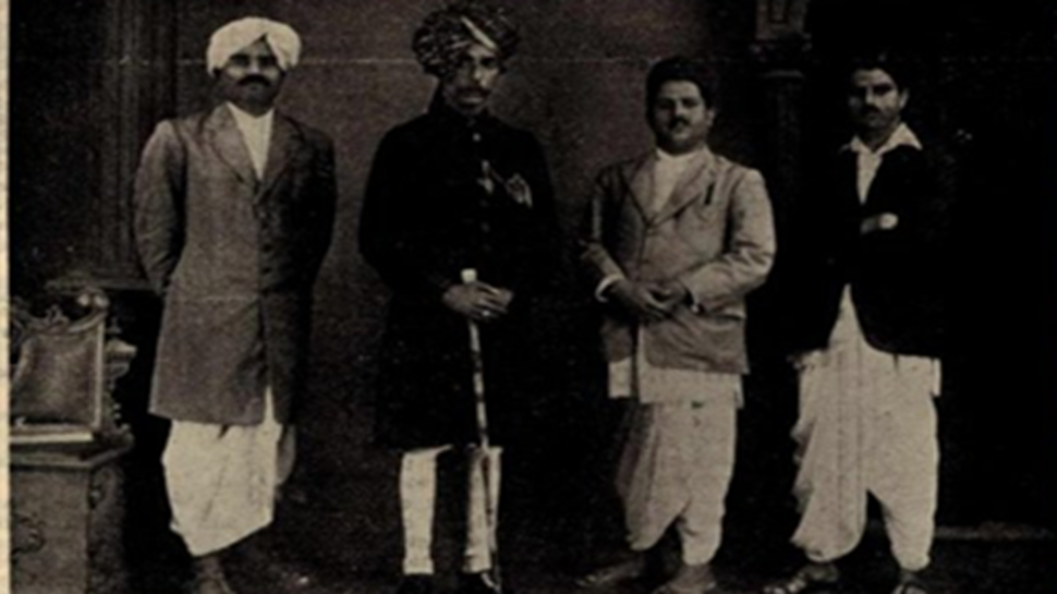 Forgotten History: ಧಾರವಾಡ ಕಿರಾಣಾ ಘರಾಣಾ ಹಿಂದೂಸ್ತಾನಿ ಸಂಗೀತ ಶೈಲಿಯ ಕೇಂದ್ರವಾಗಿದ್ದು ಹೇಗೆ? Forgotten History: ಧಾರವಾಡ ಕಿರಾಣಾ ಘರಾಣಾ ಹಿಂದೂಸ್ತಾನಿ ಸಂಗೀತ ಶೈಲಿಯ ಕೇಂದ್ರವಾಗಿದ್ದು ಹೇಗೆ?