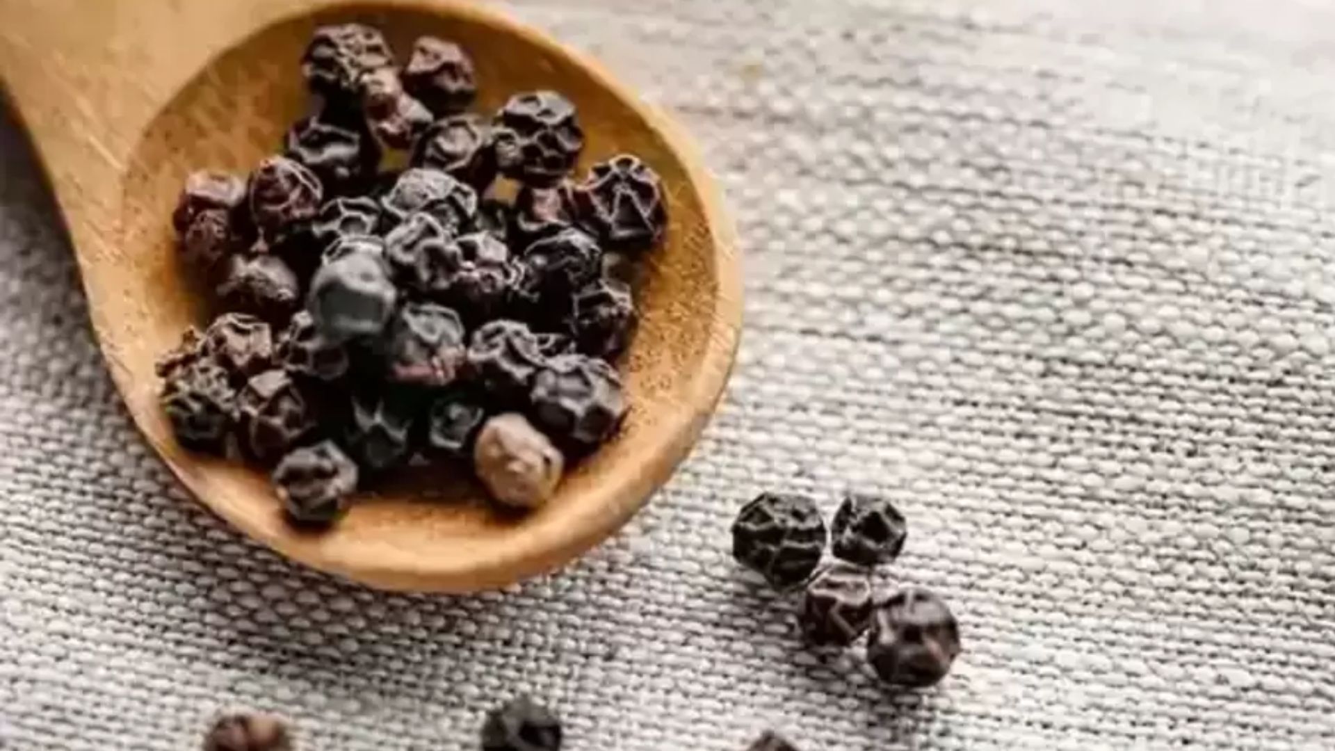 516797 Black Pepper 3