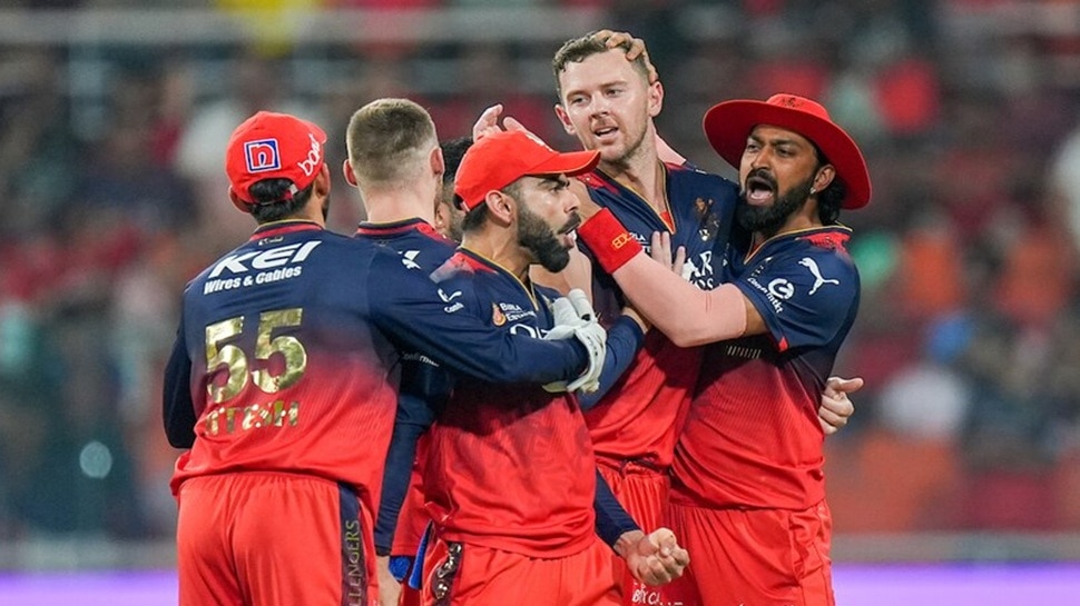 RCB vs PBKS: ಟ್ರೋಫಿಗೆ ಇನ್ನೊಂದೇ ಗೆಲುವು ದೂರ... 9 ವರ್ಷಗಳ ಬಳಿಕ ʼರಾಯಲ್ʼ ಆಗಿ ಫೈನಲ್ಗೆ ಪ್ರವೇಶಿಸಿದ ಆರ್ಸಿಬಿ! ಈ ಸಲ ಕಪ್ ನಮ್ದೇನಾ..? RCB vs PBKS: ಟ್ರೋಫಿಗೆ ಇನ್ನೊಂದೇ ಗೆಲುವು ದೂರ... 9 ವರ್ಷಗಳ ಬಳಿಕ ʼರಾಯಲ್ʼ ಆಗಿ ಫೈನಲ್ಗೆ ಪ್ರವೇಶಿಸಿದ ಆರ್ಸಿಬಿ! ಈ ಸಲ ಕಪ್ ನಮ್ದೇನಾ..?