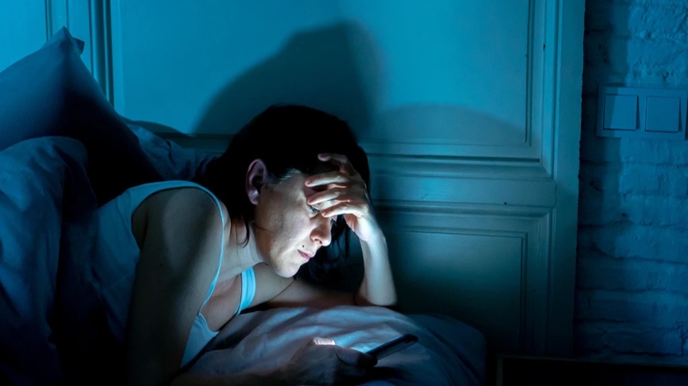 reasons why wake up in the middle of the night