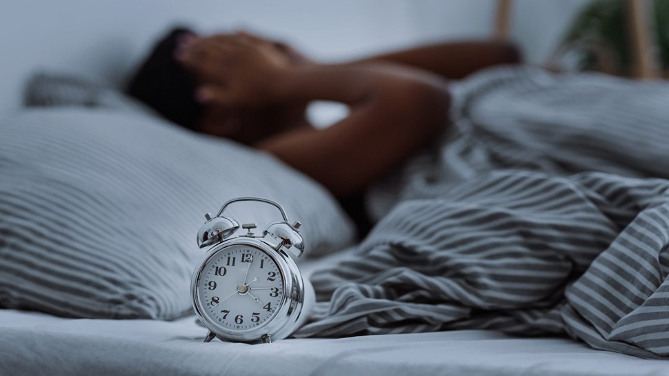 reasons why wake up in the middle of the night