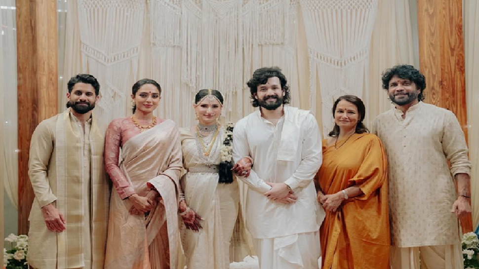 ಈ ಫೋಟೋದಲ್ಲಿ ಒಂದು ವಿಶೇಷತೆ ಇದೆ... ಅದೇನು ಅಂತಾ ನೀವೇ ಹೇಳಿ ನೋಡೋಣ... ಈ ಫೋಟೋದಲ್ಲಿ ಒಂದು ವಿಶೇಷತೆ ಇದೆ... ಅದೇನು ಅಂತಾ ನೀವೇ ಹೇಳಿ ನೋಡೋಣ...