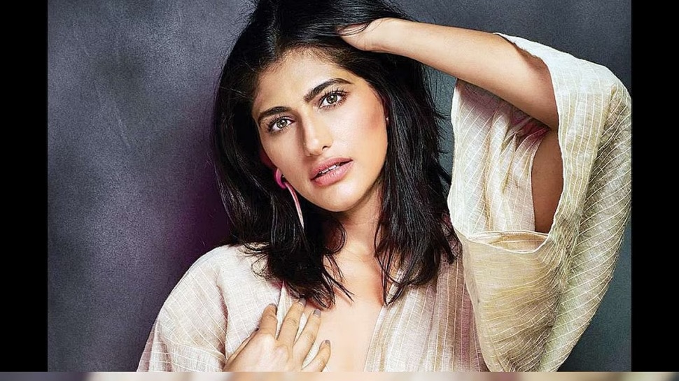 Actress Kubbra Sait : 