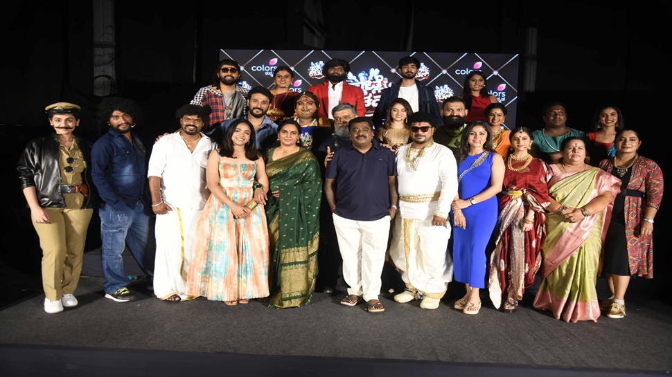 ಕನ್ನಡದಲ್ಲಿ ಪಕ್ಕಾ ಕಾಮಿಡಿ ಕುಕ್ಕಿಂಗ್ ಶೋ 'ಕ್ವಾಟ್ಲೆ ಕಿಚನ್' ಆರಂಭ ಕನ್ನಡದಲ್ಲಿ ಪಕ್ಕಾ ಕಾಮಿಡಿ ಕುಕ್ಕಿಂಗ್ ಶೋ 'ಕ್ವಾಟ್ಲೆ ಕಿಚನ್' ಆರಂಭ