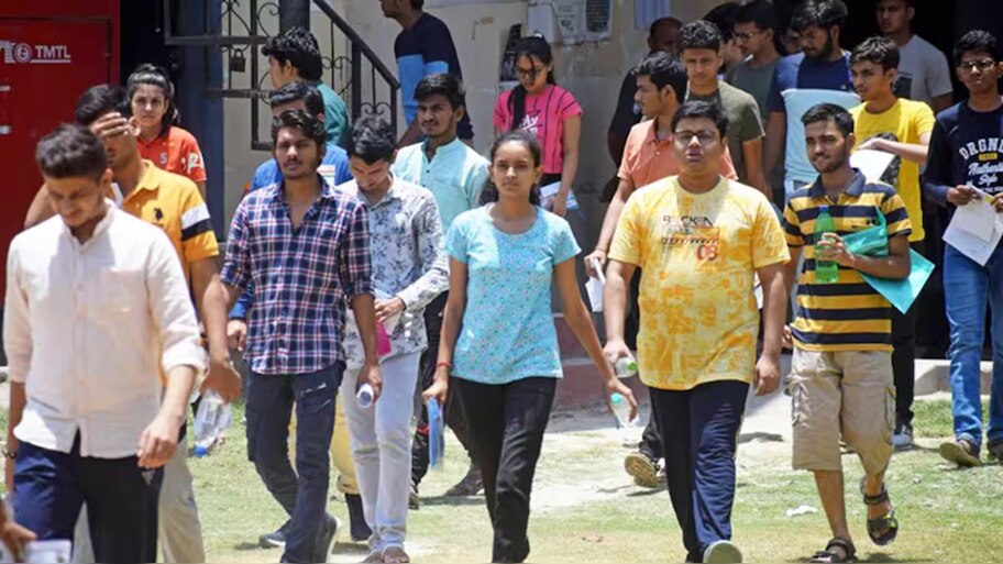  ಚಾರ್ಟರ್ಡ್ ಅಕೌಂಟೆಂಟ್ ಆಗಲು ಏನ್ ಮಾಡಬೇಕು? ಇದರ ತಯಾರಿ ವಿಧಾನದ ಕುರಿತ ಸಂಪೂರ್ಣ ಮಾಹಿತಿ ಇಲ್ಲಿ