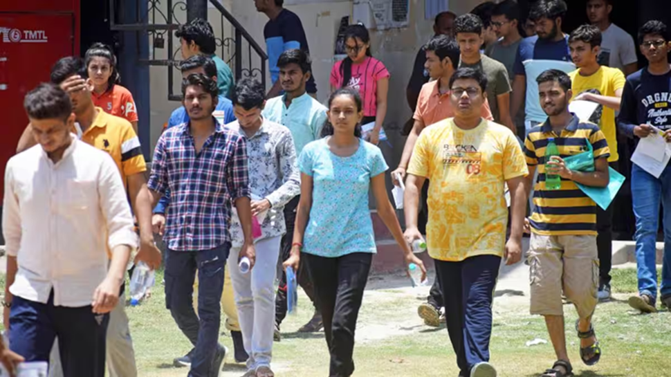 ಚಾರ್ಟರ್ಡ್ ಅಕೌಂಟೆಂಟ್ ಆಗಲು ಏನ್ ಮಾಡಬೇಕು? ಇದರ ತಯಾರಿ ವಿಧಾನದ ಕುರಿತ ಸಂಪೂರ್ಣ ಮಾಹಿತಿ ಇಲ್ಲಿ ಚಾರ್ಟರ್ಡ್ ಅಕೌಂಟೆಂಟ್ ಆಗಲು ಏನ್ ಮಾಡಬೇಕು? ಇದರ ತಯಾರಿ ವಿಧಾನದ ಕುರಿತ ಸಂಪೂರ್ಣ ಮಾಹಿತಿ ಇಲ್ಲಿ