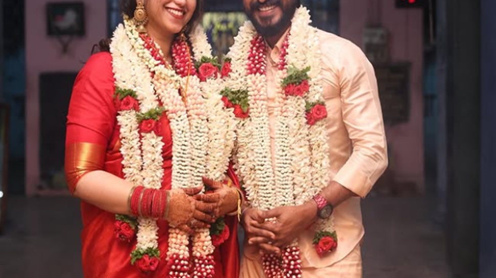 ಗೆಳತಿ ಗರ್ಭಿಣಿಯಾದ ಕಾರಣಕ್ಕೆ ಆತುರದಲ್ಲಿ ಮದುವೆಯಾದ ಸ್ಟಾರ್ ನಟ! ವಿಚಾರ ತಿಳಿದು ಶಾಕ್ ಆದ ಫ್ಯಾನ್ಸ್ ಗೆಳತಿ ಗರ್ಭಿಣಿಯಾದ ಕಾರಣಕ್ಕೆ ಆತುರದಲ್ಲಿ ಮದುವೆಯಾದ ಸ್ಟಾರ್ ನಟ! ವಿಚಾರ ತಿಳಿದು ಶಾಕ್ ಆದ ಫ್ಯಾನ್ಸ್