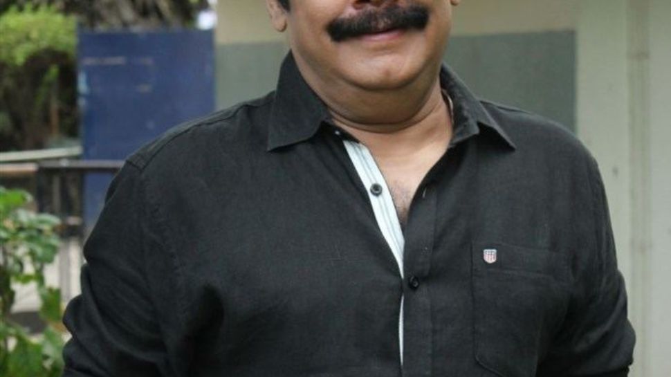 ಚಿತ್ರರಂಗಕ್ಕೆ ಮತ್ತೊಂದು ಆಘಾತ.. ಕ್ಯಾನ್ಸರ್ನಿಂದ ಬಳಲುತ್ತಿದ್ದ ಖ್ಯಾತ ನಟ ನಿಧನ! ಅಭಿಮಾನಿಗಳ ಕಣ್ಣಂಚಲ್ಲಿ ನೀರು.. ಚಿತ್ರರಂಗಕ್ಕೆ ಮತ್ತೊಂದು ಆಘಾತ.. ಕ್ಯಾನ್ಸರ್ನಿಂದ ಬಳಲುತ್ತಿದ್ದ ಖ್ಯಾತ ನಟ ನಿಧನ! ಅಭಿಮಾನಿಗಳ ಕಣ್ಣಂಚಲ್ಲಿ ನೀರು..