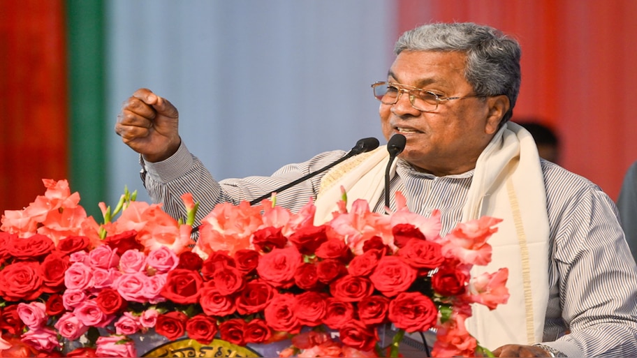 'ಮತೀಯವಾದ ಮತ್ತು ಮೂಲಭೂತವಾದಿತನವು ಮನುಷ್ಯ ಸಮಾಜಕ್ಕೆ ಅಪಾಯಕಾರಿ'