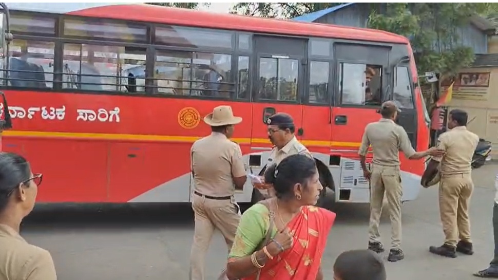 ಬಾಗಲಕೋಟೆ ಬ್ರೇಕಿಂಗ್: ಸಾರಿಗೆ ನೌಕರರ ಮುಷ್ಕರದ ನಡುವೆಯೂ ವಿದ್ಯಾರ್ಥಿಗಳಿಗಾಗಿ ಮಾತ್ರ ಬಸ್ ಸಂಚಾರ ಬಾಗಲಕೋಟೆ ಬ್ರೇಕಿಂಗ್: ಸಾರಿಗೆ ನೌಕರರ ಮುಷ್ಕರದ ನಡುವೆಯೂ ವಿದ್ಯಾರ್ಥಿಗಳಿಗಾಗಿ ಮಾತ್ರ ಬಸ್ ಸಂಚಾರ