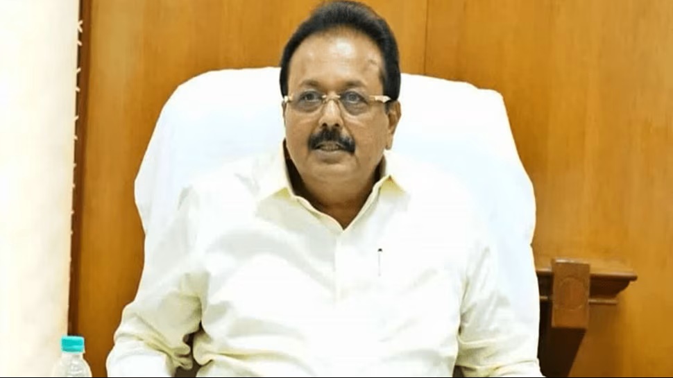 ಕೃಷಿ ಜಾರಿ ದಳದ ಕಾರ್ಯಾಚರಣೆ: ಗಡಿಗಳಲ್ಲಿ ಕಟ್ಟೆಚ್ಚರಕ್ಕೆ ವಹಿಸುವಂತೆ ಕೃಷಿ ಸಚಿವ ಚಲುವರಾಯಸ್ವಾಮಿ ಸೂಚನೆ ಕೃಷಿ ಜಾರಿ ದಳದ ಕಾರ್ಯಾಚರಣೆ: ಗಡಿಗಳಲ್ಲಿ ಕಟ್ಟೆಚ್ಚರಕ್ಕೆ ವಹಿಸುವಂತೆ ಕೃಷಿ ಸಚಿವ ಚಲುವರಾಯಸ್ವಾಮಿ ಸೂಚನೆ