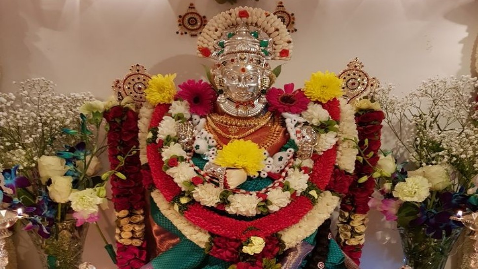 ಗರ್ಭಿಣಿಯರು ವರಲಕ್ಷ್ಮಿ ವ್ರತ ಮಾಡಬಹುದೇ? ಪೂಜೆ ಮಾಡಿದರೆ ಏನಾಗುತ್ತದೆ? ಗರ್ಭಿಣಿಯರು ವರಲಕ್ಷ್ಮಿ ವ್ರತ ಮಾಡಬಹುದೇ? ಪೂಜೆ ಮಾಡಿದರೆ ಏನಾಗುತ್ತದೆ?