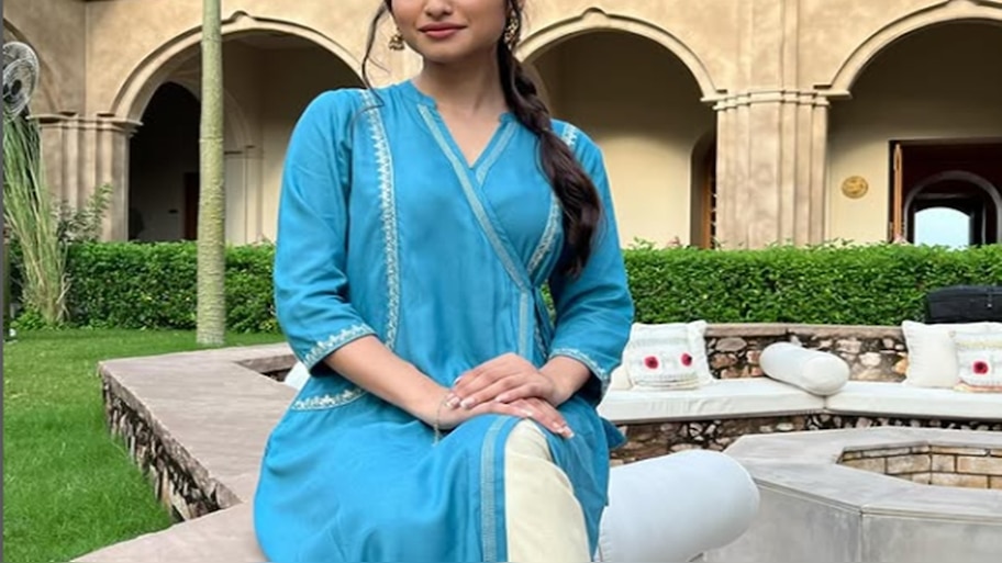 "ಆ ಸ್ಟಾರ್‌ ಕ್ರಿಕೆಟರ್‌ ನನ್ನನ್ನು ಏಕಾಂತದಲ್ಲಿ".. ಅಭಿಮಾನಿಗಳಿಗೆ ಶಾಕ್‌ ಕೊಟ್ಟ ನಟಿಯ ಹೇಳಿಕೆ