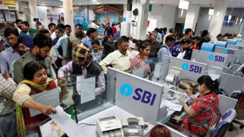 SBI Charges Hike: ಎಸ್ಬಿಐ ಗ್ರಾಹಕರಿಗೆ ಬಿಗ್ ಶಾಕ್... ಈ ರೀತಿಯ ಹಣ ವರ್ಗಾವಣೆ ಮೇಲಿನ ಶುಲ್ಕದಲ್ಲಿ ಭಾರೀ ಹೆಚ್ಚಳ! SBI Charges Hike: ಎಸ್ಬಿಐ ಗ್ರಾಹಕರಿಗೆ ಬಿಗ್ ಶಾಕ್... ಈ ರೀತಿಯ ಹಣ ವರ್ಗಾವಣೆ ಮೇಲಿನ ಶುಲ್ಕದಲ್ಲಿ ಭಾರೀ ಹೆಚ್ಚಳ!