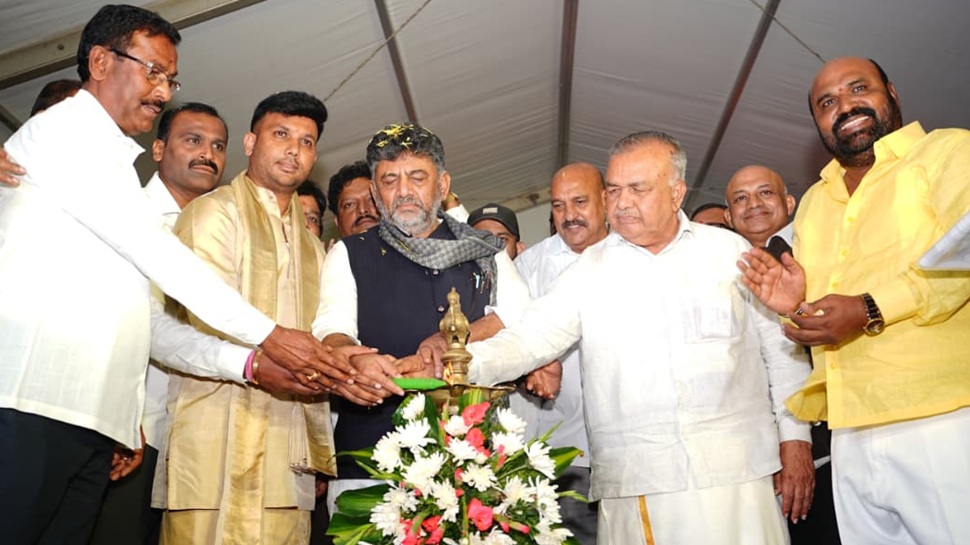 2028ಕ್ಕೆ ಪದ್ಮನಾಭನಗರದಲ್ಲಿ ಕಾಂಗ್ರೆಸ್ ಅಭ್ಯರ್ಥಿಗೆ ಗೆಲುವು: ಡಿಸಿಎಂ ಡಿ.ಕೆ ಶಿವಕುಮಾರ್ 2028ಕ್ಕೆ ಪದ್ಮನಾಭನಗರದಲ್ಲಿ ಕಾಂಗ್ರೆಸ್ ಅಭ್ಯರ್ಥಿಗೆ ಗೆಲುವು: ಡಿಸಿಎಂ ಡಿ.ಕೆ ಶಿವಕುಮಾರ್