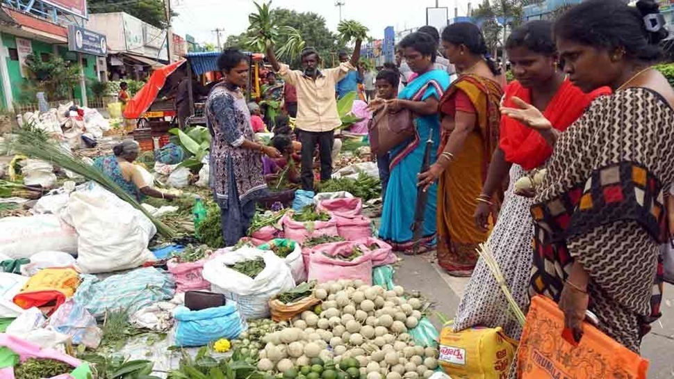 ನಾಡಿನೆಲ್ಲೆಡೆ ಗೌರಿ-ಗಣೇಶ ಹಬ್ಬ ಸಡಗರ ಜೋರು: ಹಬ್ಬದ ಖರೀದಿ ಭರಾಟೆ ನಾಡಿನೆಲ್ಲೆಡೆ ಗೌರಿ-ಗಣೇಶ ಹಬ್ಬ ಸಡಗರ ಜೋರು: ಹಬ್ಬದ ಖರೀದಿ ಭರಾಟೆ