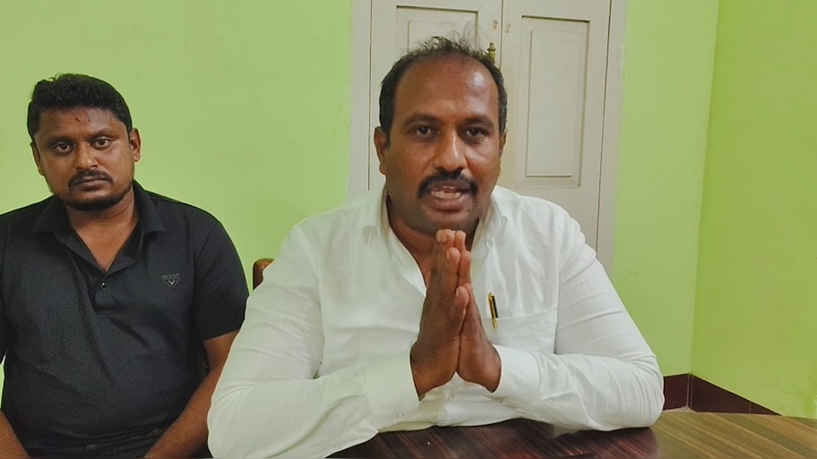 ಸಕ್ಕರೆನಾಡು ಮಂಡ್ಯದಲ್ಲಿ ವಿಚಿತ್ರ ಪ್ರಕರಣ: ಆಸ್ತಿಗಾಗಿ ಮಗನಿಂದಲೇ  ತಂದೆಗೆ ಬ್ಲಾಕ್ ಮೇಲ್