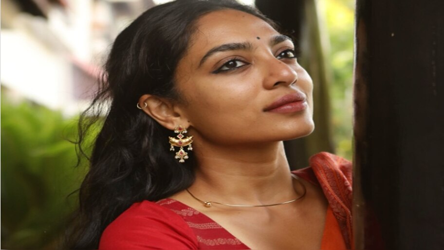 ಸೋಷಿಯಲ್‌ ಮೀಡಿಯಾದಲ್ಲಿ ವೈರಲ್‌ ಆಯ್ತು ಶೋಭಿತಾ ಧೂಳಿಪಾಲ ಶಾಕಿಂಗ್‌ ಪೋಸ್ಟ್‌! ಶುರುವಾಯ್ತು ಹೊಸದೊಂದು ಚರ್ಚೆ